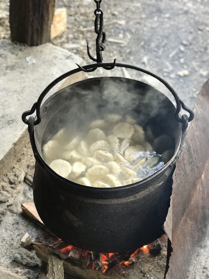 /uploads/image/Khinkali boiling